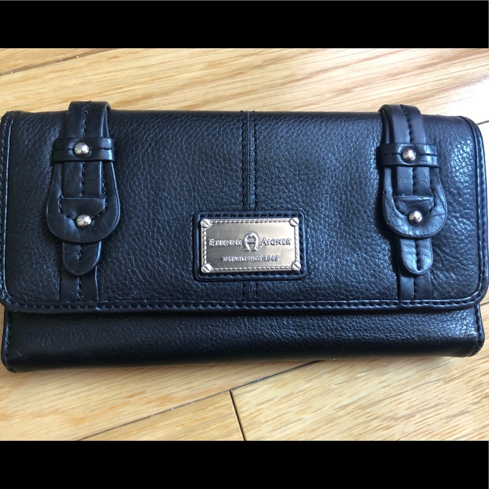 Étienne Aigner wallet